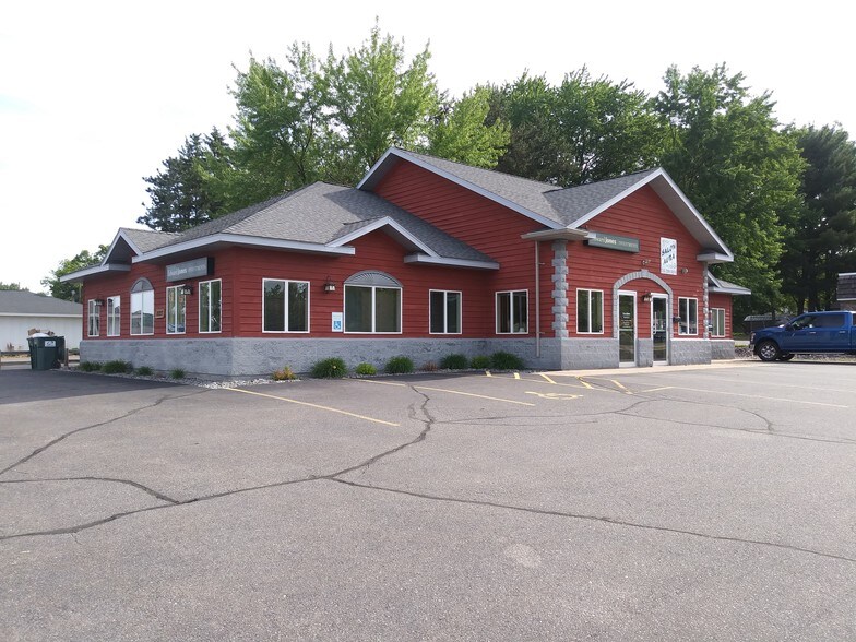 More Photos Of 1027 S 17th Ave, Wausau Freestanding For Lease