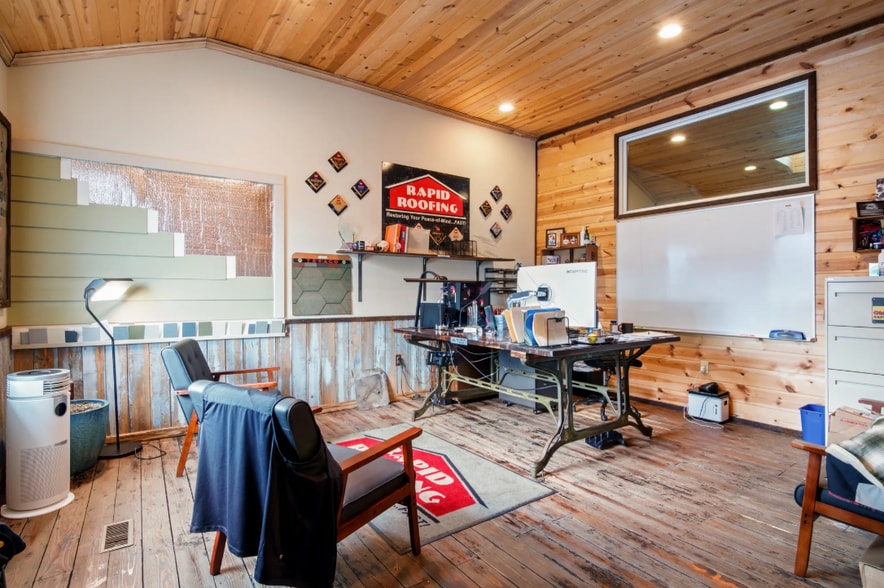 More Photos Of 2727 E Michigan Ave, Ypsilanti Warehouse For Sale