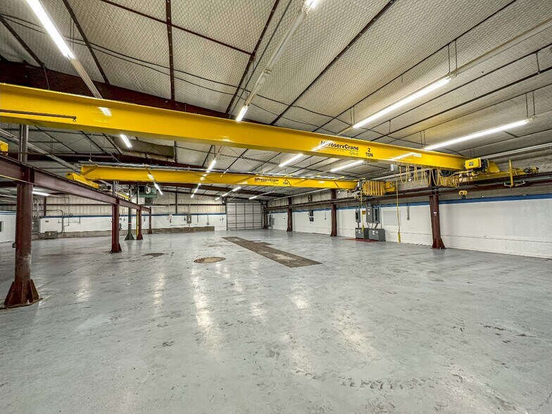 More Photos Of 1701 Industrial Blvd, Brenham Manufacturing For Lease