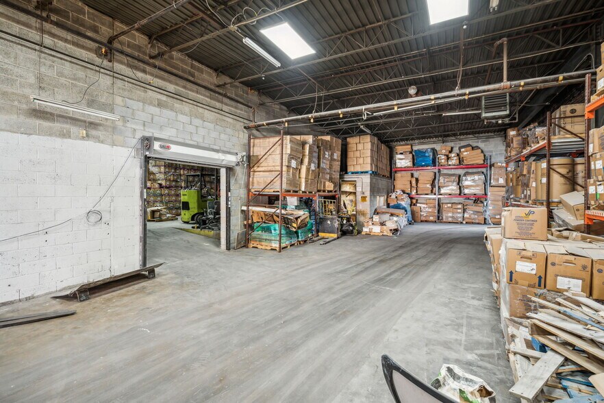 More Photos Of 2901 N 18th St, Philadelphia Warehouse For Sale
