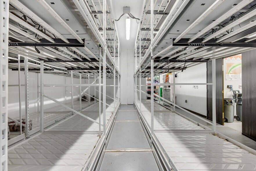 More Photos Of 1626 Piner Rd, Santa Rosa Storefront For Sale