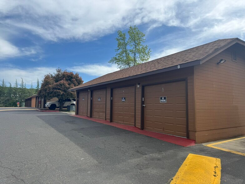 More Photos Of 20230 Grouse Way, Sonora Apartments For Sale