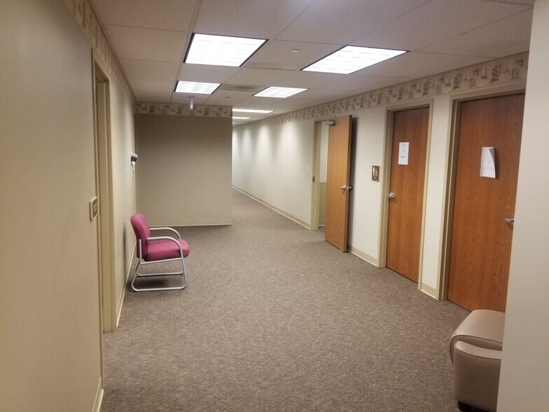 More Photos Of 1916 N Main St, Princeton Supermarket For Sale