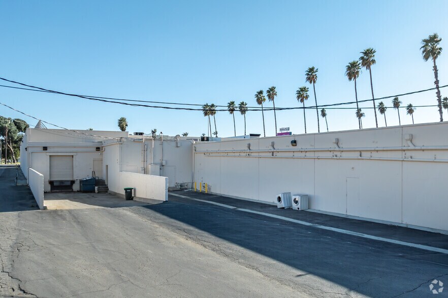 More Photos Of 1301-1699 E Florida Ave, Hemet Unknown For Lease