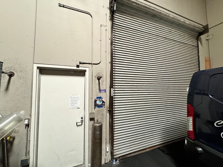 More Photos Of 26981 Vista Terrace, Lake Forest Light Manufacturing For Lease