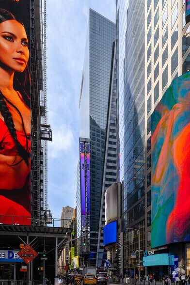 More Photos Of 5 Times Sq, New York Apartments For Lease