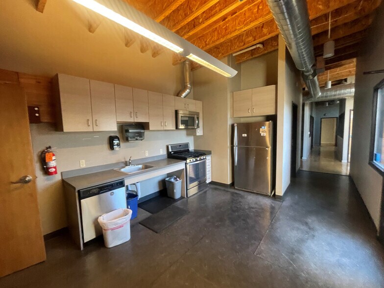 More Photos Of 1061 W 2nd Ave, Eugene Food Processing For Sale