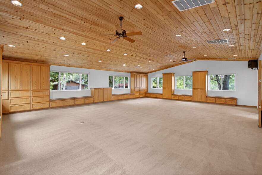 More Photos Of 8815 Tudsbury Rd, Loomis Office For Lease