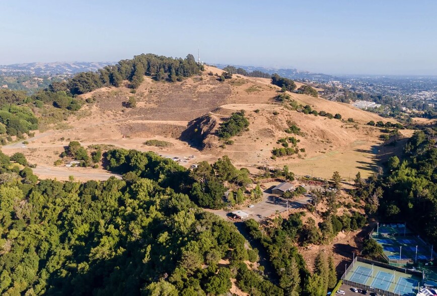 Primary Photo Of 13591 Lake Chabot Rd, San Leandro Land For Lease