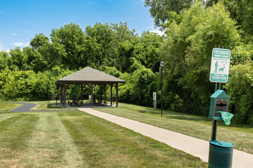 More Photos Of 238 W Wellspring Way, Saint Charles Apartments For Sale