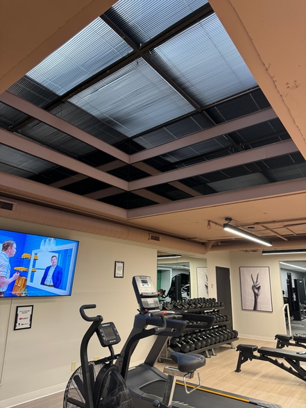 More Photos Of 2001 Killebrew Dr, Bloomington Unknown For Lease