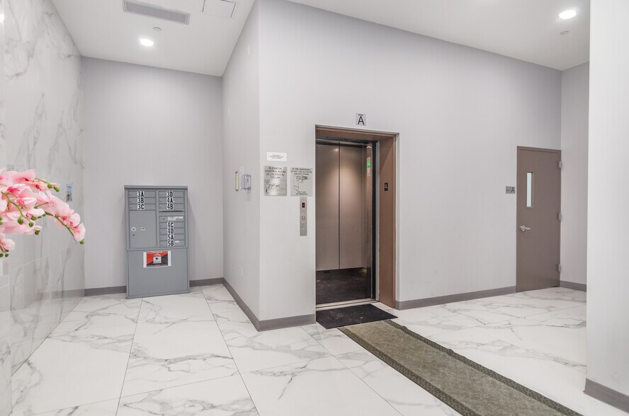 More Photos Of 5222 Roosevelt Ave, Woodside Apartments For Lease