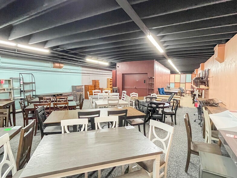 More Photos Of 174 W 200 N, Cedar City General Retail For Sale