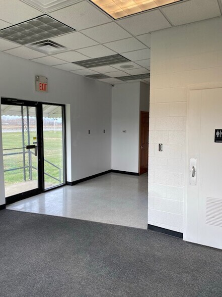 More Photos Of 2813 N 50 E, Kokomo Warehouse For Lease