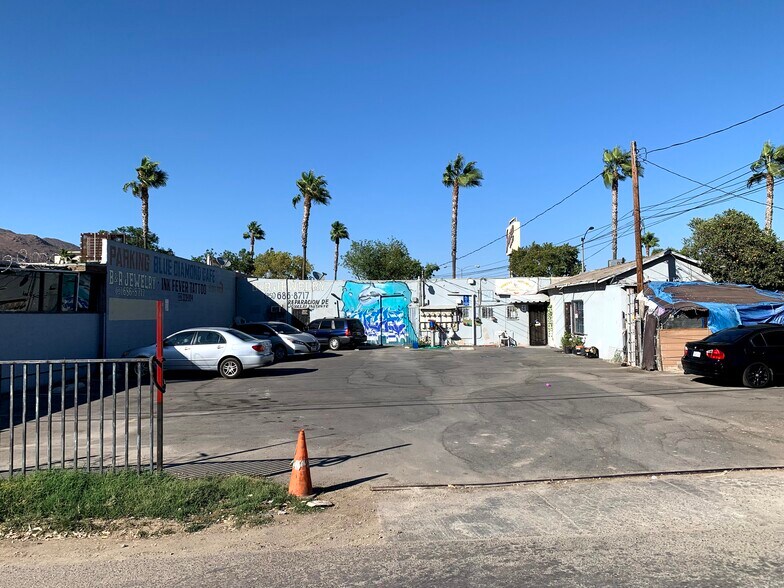 More Photos Of 5570-5578 Mission Blvd, Jurupa Valley Storefront For Lease