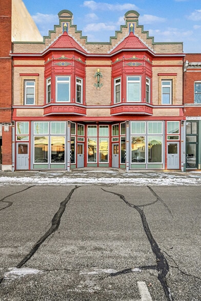 Primary Photo Of 418 E Coolbaugh St, Red Oak Storefront Retail Residential For Sale