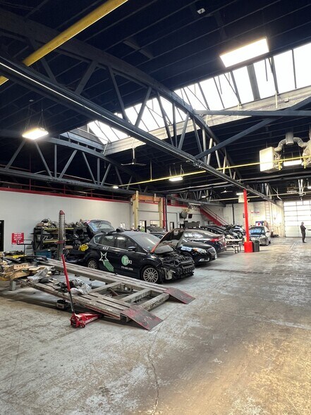 More Photos Of 4516 N Elston Ave, Chicago Service For Sale