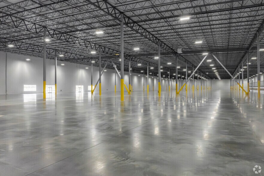 More Photos Of 11006 Mount Holly Huntersville Rd, Huntersville Distribution For Lease
