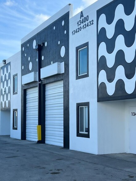 More Photos Of 13434-13456 NW 38th Ct, Opa Locka Warehouse For Lease