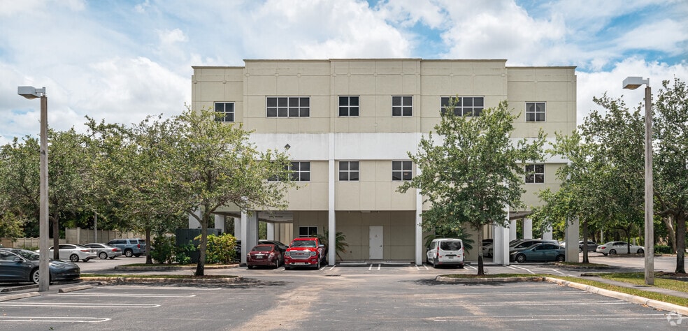 More Photos Of 2901 Coral Hills Dr, Coral Springs Unknown For Lease