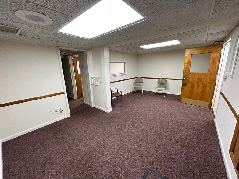 More Photos Of 450 Bay Ridge Pky, Brooklyn Office Residential For Lease