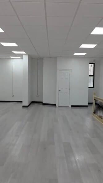 Primary Photo Of 3208 31st St, Astoria Apartments For Lease
