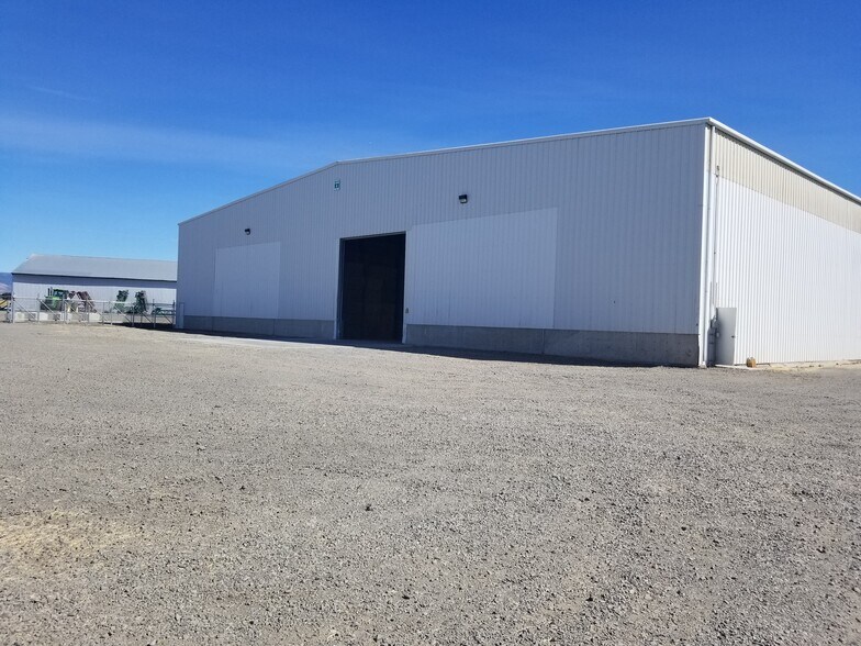 More Photos Of 8270 Tjossem Rd, Ellensburg Distribution For Sale