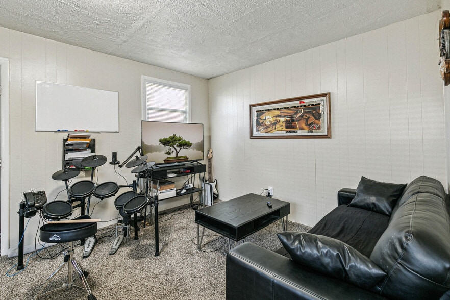 More Photos Of 5997 Magnolia St, Commerce City Apartments For Sale