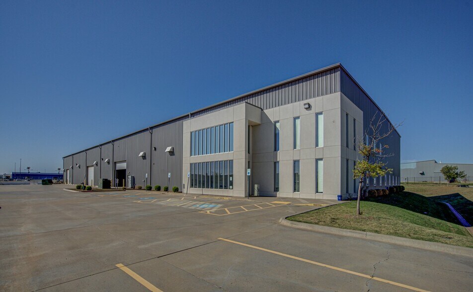 More Photos Of 4701 United Dr, Oklahoma City Warehouse For Lease