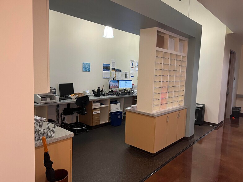 More Photos Of 990 Reserve Dr, Roseville Office For Sale