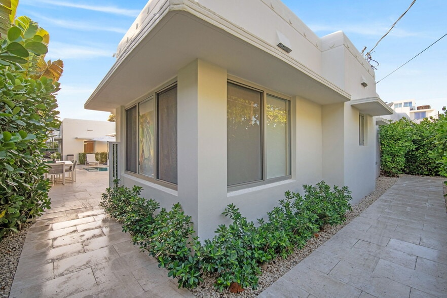 More Photos Of 8109 Harding Ave, Miami Beach Specialty For Sale