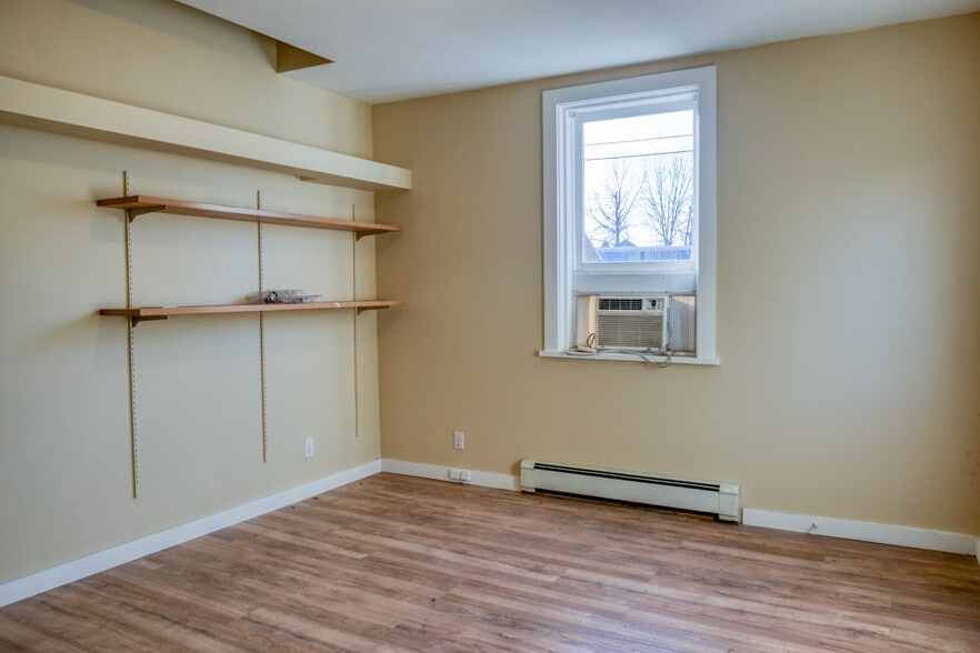 More Photos Of 6 Clinton Ave, Westfield Warehouse For Sale