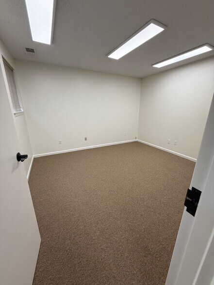 More Photos Of 5658 S Rex Rd, Memphis Office For Lease