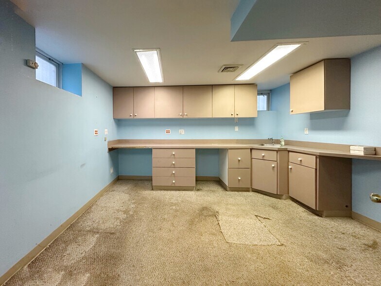 More Photos Of 364-366 97th St, Brooklyn Office Residential For Lease