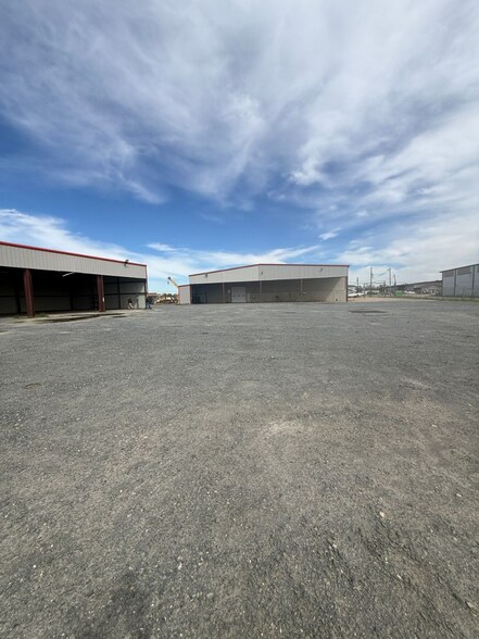 More Photos Of 3836 Industrial Cir, Bossier City Service For Lease