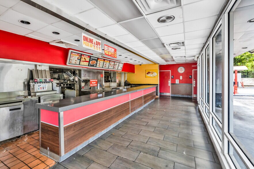 More Photos Of 7459 Lem Turner Rd, Jacksonville Fast Food For Sale