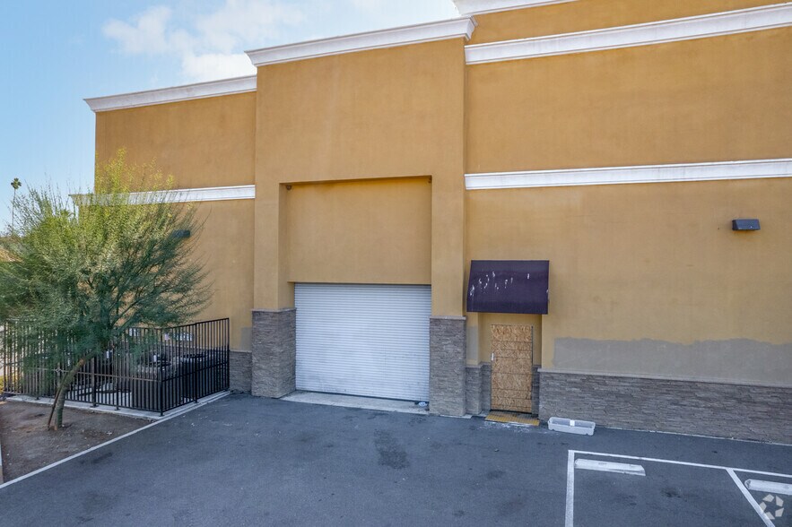 More Photos Of 1575 University Ave, Riverside Freestanding For Lease