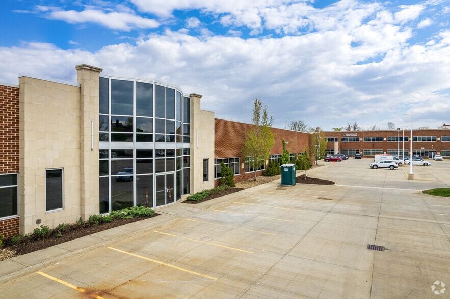 More Photos Of 6700 Euclid Ave, Cleveland Office For Lease