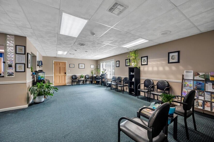 More Photos Of 2539 Middle Country Rd, Centereach Office For Sale