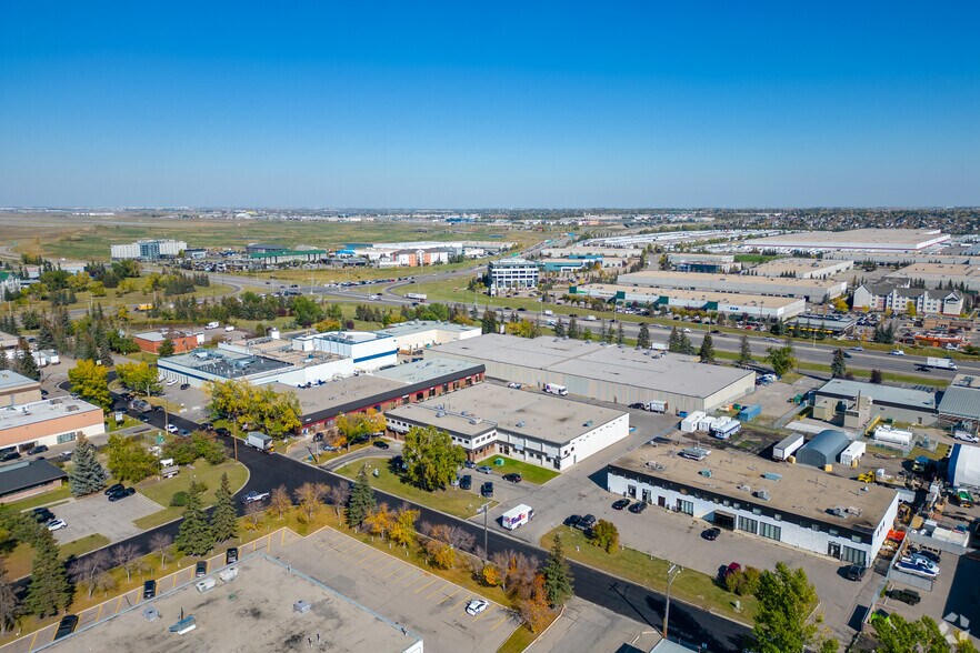 More Photos Of 4120 23 St NE, Calgary Warehouse For Lease