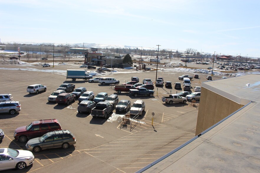 More Photos Of 301 Northwest Byp, Great Falls Freestanding For Lease