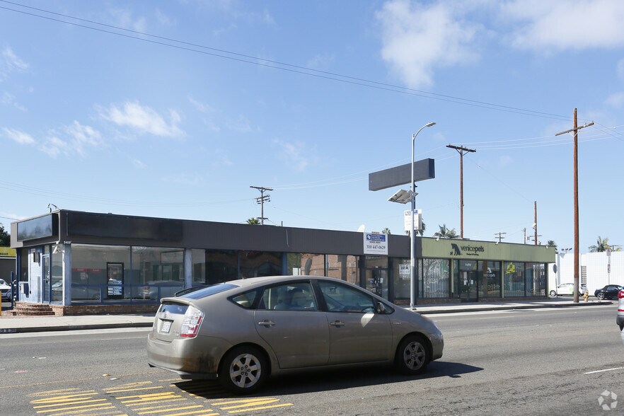More Photos Of 2481-2489 Lincoln Blvd, Venice Freestanding For Lease
