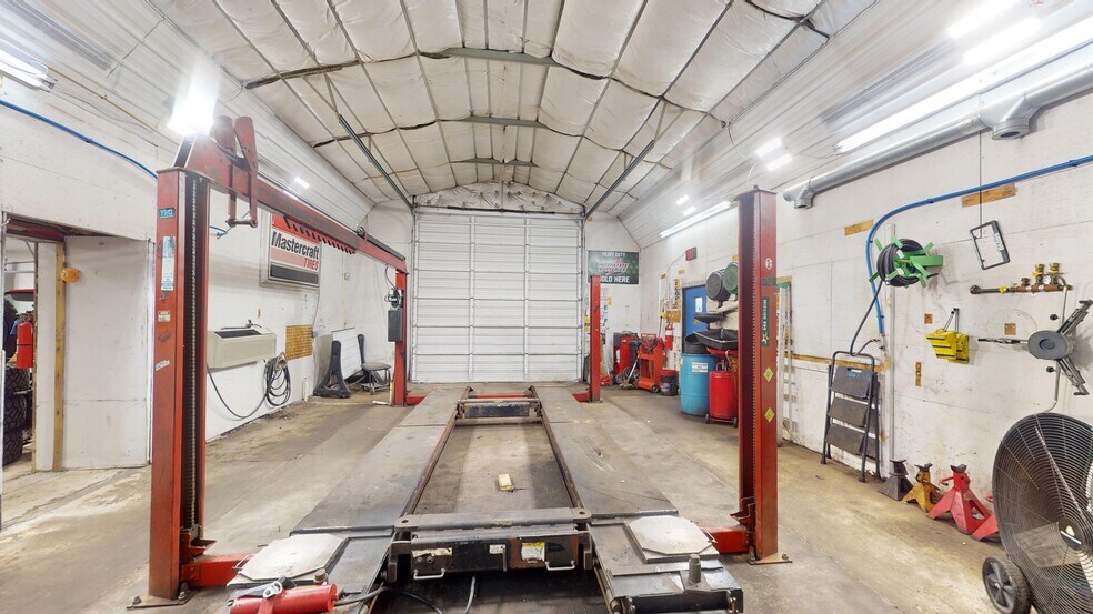 More Photos Of 2270 Solomons Island Rd, Huntingtown Auto Repair For Sale