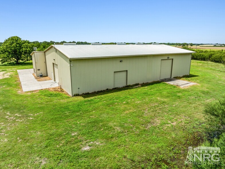More Photos Of 851 Bordovsky Rd, La Grange Warehouse For Sale