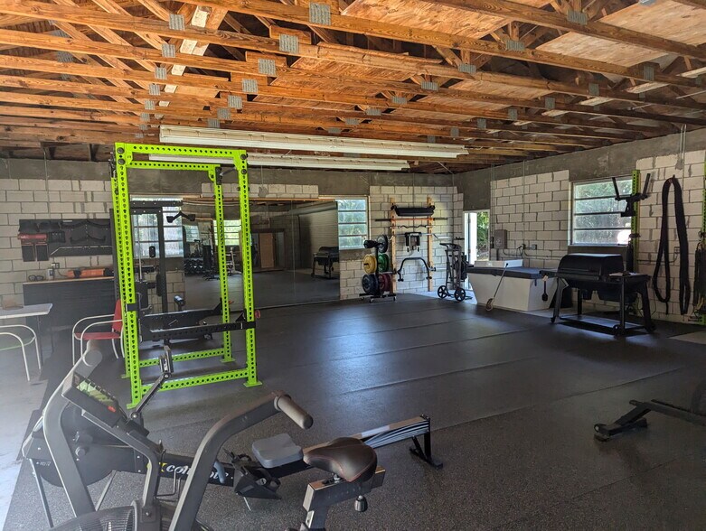More Photos Of XXXXX 130th N ave, Jupiter Specialty For Lease