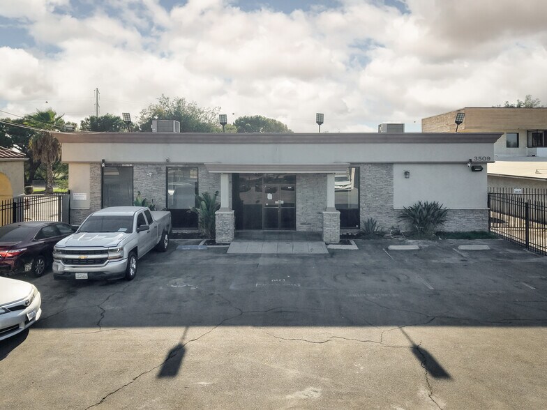 More Photos Of 3509 Union Ave, Bakersfield Office For Sale