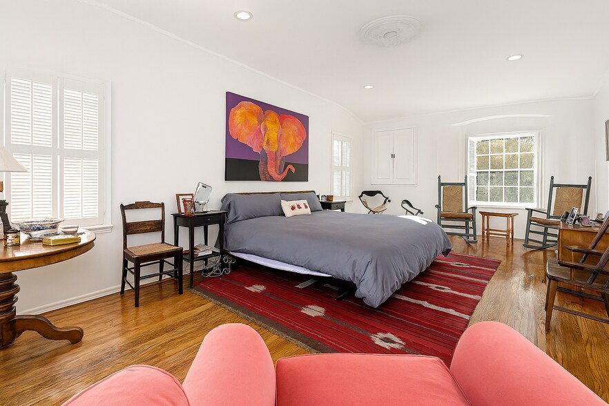 More Photos Of 208 El Camino Dr, Beverly Hills Apartments For Sale