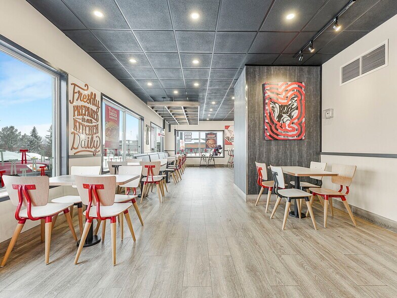 More Photos Of 51 Kaska Rd, Sherwood Park Fast Food For Sale