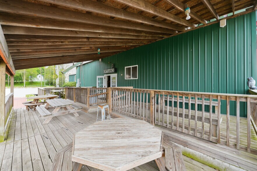 More Photos Of 100 S Old State Road 15, Leesburg Restaurant For Sale