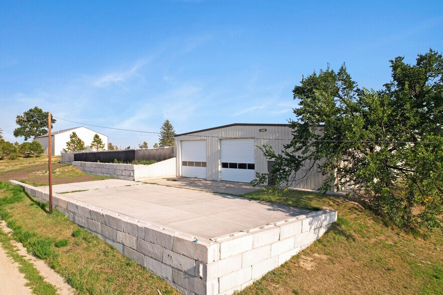 More Photos Of 600 Sioux Ave, Simla Manufacturing For Sale